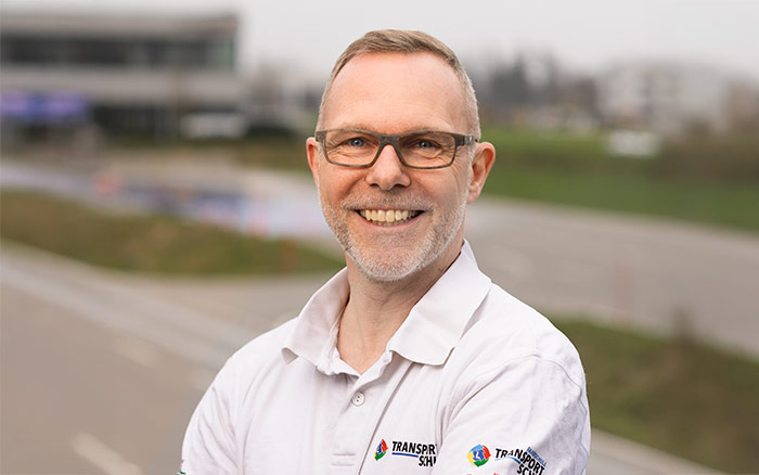 Interview mit Peter Schleuniger – «Nach vielen Jahren in der Automobilbranche wollte ich etwas bewegen, das unmittelbare Wirkung hat.»